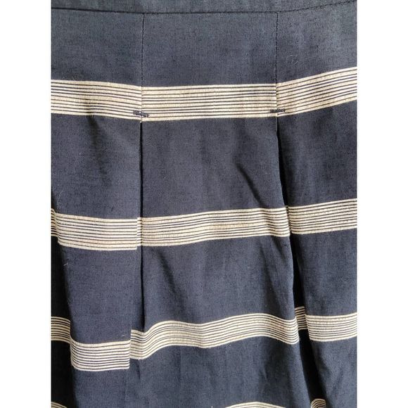 Ann Taylor Loft Black/Cream Stripe A Line Skirt Size 6 - Picture 5 of 7